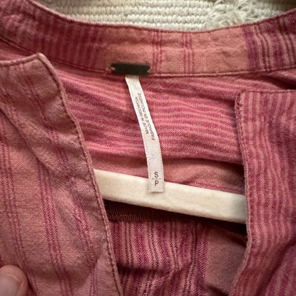 Free people top! - Picture 2 of 3